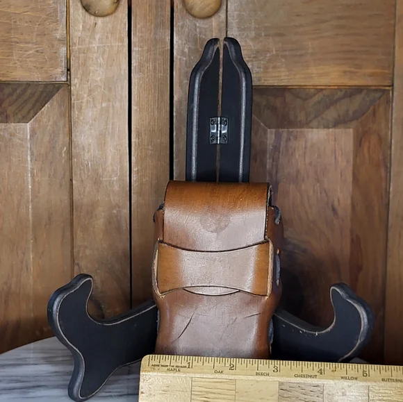 Brown Leather Pouch - Picture 13 of 16